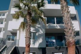 listing listing