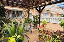 MAGNÍFICA CASA ADOSADA CON VISTAS A LA PISCINA EN LOS DOLSES MAGNÍFICA CASA ADOSADA CON VISTAS A LA PISCINA EN LOS DOLSES