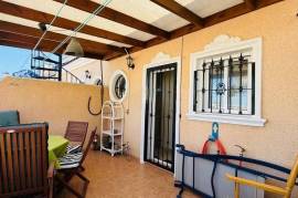 MAGNÍFICA CASA ADOSADA CON VISTAS A LA PISCINA EN LOS DOLSES MAGNÍFICA CASA ADOSADA CON VISTAS A LA PISCINA EN LOS DOLSES