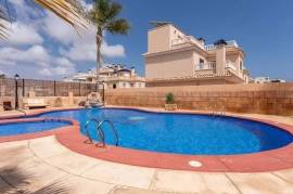 MAGNÍFICA CASA ADOSADA CON VISTAS A LA PISCINA EN LOS DOLSES MAGNÍFICA CASA ADOSADA CON VISTAS A LA PISCINA EN LOS DOLSES