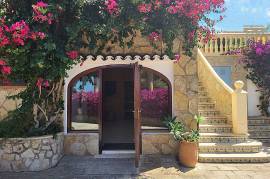 listing listing