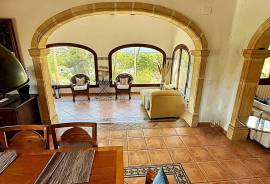 listing listing