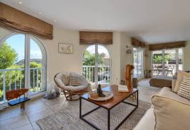 listing listing