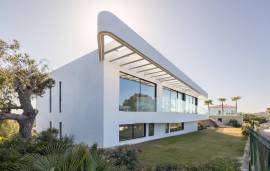 listing listing