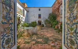 listing listing