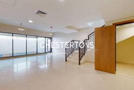 Stylish Spacious Modern and Bright Property