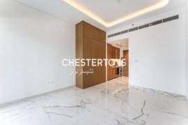 Vacant I Prime Location I Exclusive