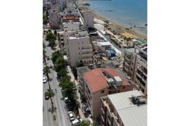 Hotel for sale with 12 rooms on the First Sea Line – Durrës Beach