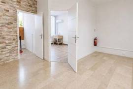 Local professionnel en duplex 70 m² avec garage