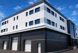 ACHÈRES (78260) ENTREPÔT AVEC BUREAUX ET PARKINGS