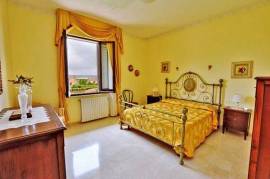 Villa con grande giardino e depandance – Laconi – Sardegna