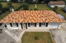 Verteuil-Sur-Charente : 3 Bedroom House With Garage And On 1488m2 - €191485