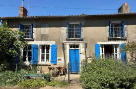 Tranquility Guaranted For This 3 Bedroom Cottage in the Woods on 1701m2 - €91395
