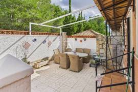 listing listing