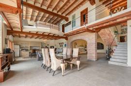listing listing