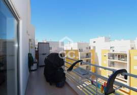 Live in the heart of Armação de Pêra with all the comfort you deserve! Live in the heart of Armação de Pêra with all the comfort you deserve!