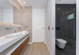 Leasehold | 2 Bedroom Apartment | Swimming Pool | Center | Funchal Bay View | Madeira Island | Leasehold | 2 Bedroom Apartment | Swimming Pool | Center | Funchal Bay View | Madeira Island |