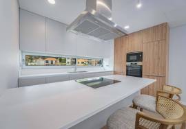Leasehold | 2 Bedroom Apartment | Swimming Pool | Center | Funchal Bay View | Madeira Island | Leasehold | 2 Bedroom Apartment | Swimming Pool | Center | Funchal Bay View | Madeira Island |