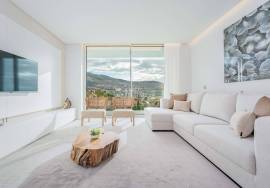 Leasehold | 2 Bedroom Apartment | Swimming Pool | Center | Funchal Bay View | Madeira Island | Leasehold | 2 Bedroom Apartment | Swimming Pool | Center | Funchal Bay View | Madeira Island |