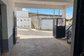 Renovated Villa in Calheta for rent Renovated Villa in Calheta for rent