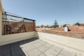 Apartamento T2 com Terraço e Vista Mar em Cascais Apartamento T2 com Terraço e Vista Mar em Cascais