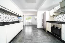 listing listing