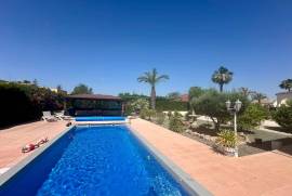listing listing