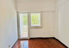 2 bedroom rentals in Oeiras, Figueirinha, near Parque dos Poetas