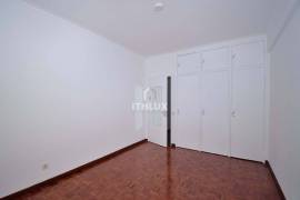 2 bedroom rentals in Oeiras, Figueirinha, near Parque dos Poetas