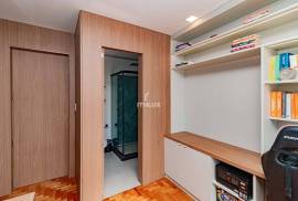 Beautiful apartment fully renovated, 73m², for sale, 3 bedrooms, 1 suite, 1 parking space covered, Rio Branco, POA / RS Beautiful apartment fully renovated, 73m², for sale, 3 bedrooms, 1 suite, 1 parking space covered, Rio Branco, POA / RS