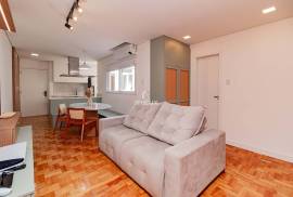 Beautiful apartment fully renovated, 73m², for sale, 3 bedrooms, 1 suite, 1 parking space covered, Rio Branco, POA / RS Beautiful apartment fully renovated, 73m², for sale, 3 bedrooms, 1 suite, 1 parking space covered, Rio Branco, POA / RS