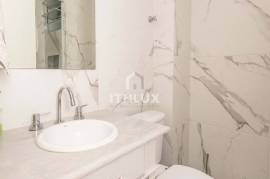 Great Apartment, 78m², For Sale, 2 Bedrooms, 1 Suite with Balcony, 2 Covered Parking Spaces, Petrópolis, POA / RS