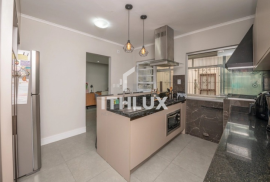 Great Apartment, 78m², For Sale, 2 Bedrooms, 1 Suite with Balcony, 2 Covered Parking Spaces, Petrópolis, POA / RS