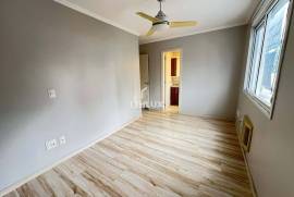 Charming apartment, 59m², for sale, 2 bedrooms, 1 suite, 1 deeded parking space, Menino Deus, POA / RS
