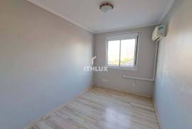 Charming apartment, 59m², for sale, 2 bedrooms, 1 suite, 1 deeded parking space, Menino Deus, POA / RS