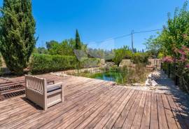 Detached 3 or 4 bedroom villa for sale - on 3,500 m2 garden plot near Moncarapacho, Algarve Detached 3 or 4 bedroom villa for sale - on 3,500 m2 garden plot near Moncarapacho, Algarve