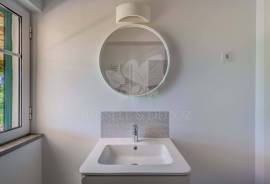 Detached 3 or 4 bedroom villa for sale - on 3,500 m2 garden plot near Moncarapacho, Algarve Detached 3 or 4 bedroom villa for sale - on 3,500 m2 garden plot near Moncarapacho, Algarve