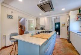 Detached 3 or 4 bedroom villa for sale - on 3,500 m2 garden plot near Moncarapacho, Algarve Detached 3 or 4 bedroom villa for sale - on 3,500 m2 garden plot near Moncarapacho, Algarve