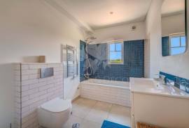Detached 3 or 4 bedroom villa for sale - on 3,500 m2 garden plot near Moncarapacho, Algarve Detached 3 or 4 bedroom villa for sale - on 3,500 m2 garden plot near Moncarapacho, Algarve