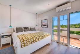 Detached 3 or 4 bedroom villa for sale - on 3,500 m2 garden plot near Moncarapacho, Algarve Detached 3 or 4 bedroom villa for sale - on 3,500 m2 garden plot near Moncarapacho, Algarve