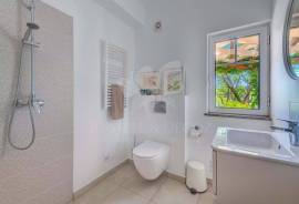 Detached 3 or 4 bedroom villa for sale - on 3,500 m2 garden plot near Moncarapacho, Algarve Detached 3 or 4 bedroom villa for sale - on 3,500 m2 garden plot near Moncarapacho, Algarve