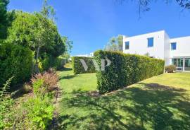 Contemporary 3 bedroom villa in CENTRAL in Vilamoura Contemporary 3 bedroom villa in CENTRAL in Vilamoura