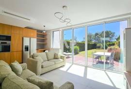 Contemporary 3 bedroom villa in CENTRAL in Vilamoura Contemporary 3 bedroom villa in CENTRAL in Vilamoura