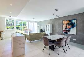 Contemporary 3 bedroom villa in CENTRAL in Vilamoura Contemporary 3 bedroom villa in CENTRAL in Vilamoura