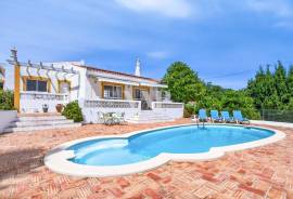 4+1 bedroom single storey villa with swimming pool, independent annex and panoramic views in Monte Seco, Loulé
