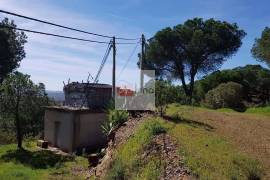 Very large hunting estate with several buildings and a main house Very large hunting estate with several buildings and a main house