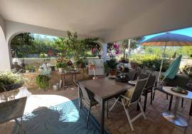 Superb 3 bedrooms villa recently refurbished Superb 3 bedrooms villa recently refurbished