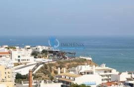 2 bedroom apartment with sea view located in Cerro de Malpique-Albufeira
