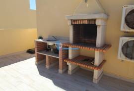 Renovated 2 bedroom semi-detached villa with pool and garage - Patroves-Albufeira Renovated 2 bedroom semi-detached villa with pool and garage - Patroves-Albufeira