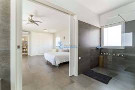 4 bedroom villa with heated pool, close to the beaches and golf courses of Albufeira